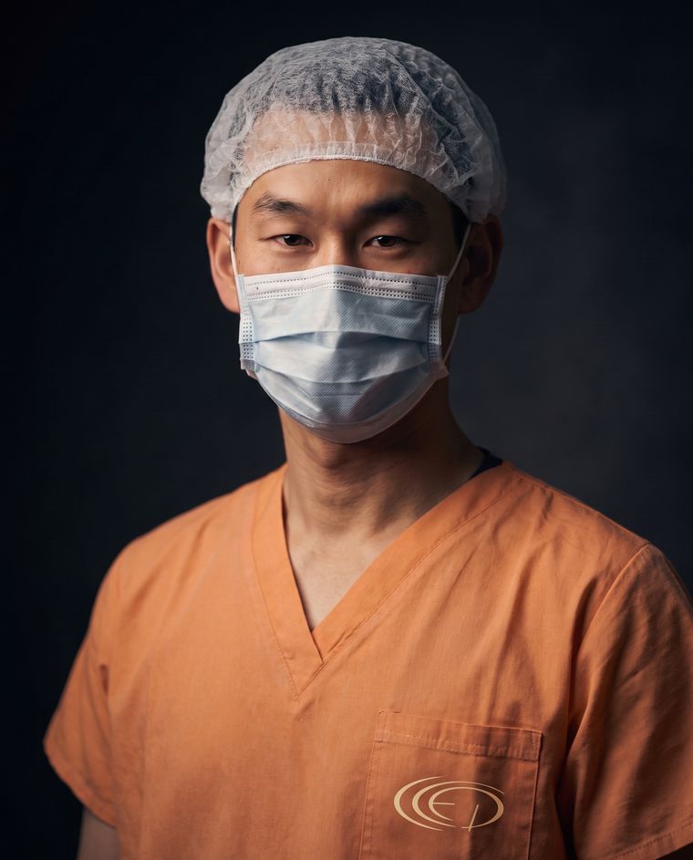 Retrato do Dr. Eduardo Toshiro Toda Nishimura